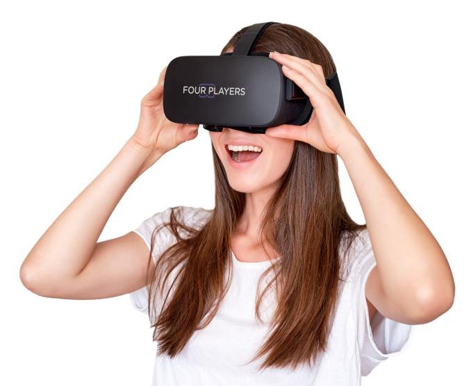 Persona usando visor de realidad virtual